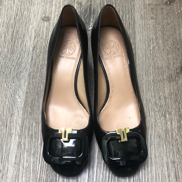 Tory Burch Shoes - TORY BURCH T-Ring 50 Pumps Soft Patent Calf Leather